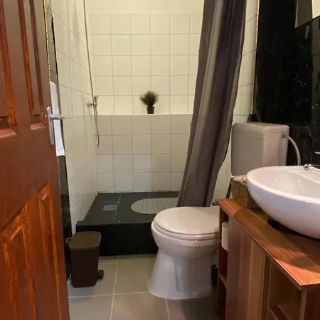 Rest In Allaga Apartment Budapest