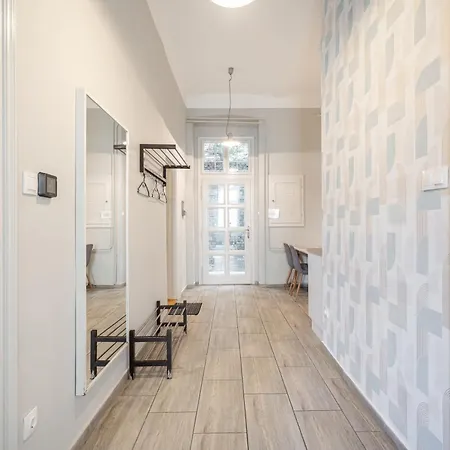Apartament Bpr Castle Hill With Garden