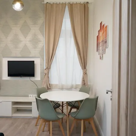 B70-1 - Park Panorama - Location By Bqa Apartment Budapest