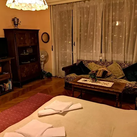 Apartment Terrace *