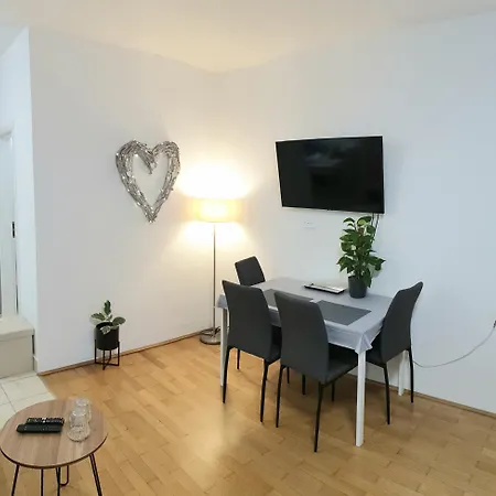 N14 Nap Apartament