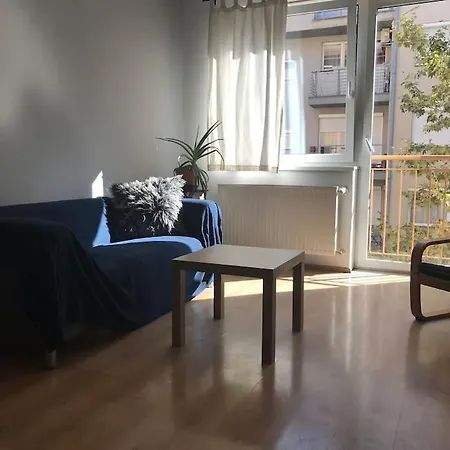 Perfect Family-friendly Midtown Apt+french Balcony Apartment