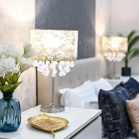 Amethyst - Acacia 2 Bedroom Apartment Budapest