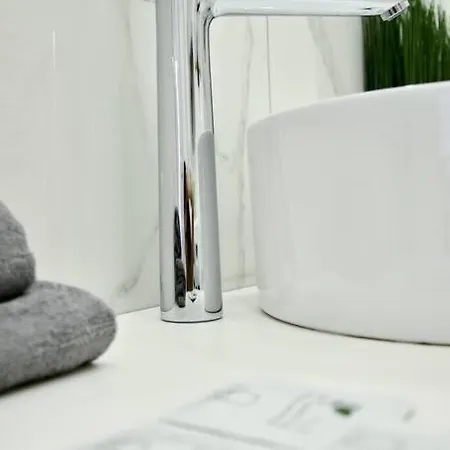 Premium By Hi5- Roekk Szilard 3 Bedroom Apartment Budapest