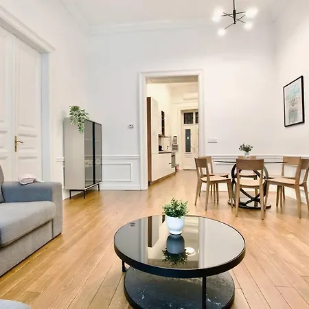 Apartment Premium By Hi5- Roekk Szilard 3 Bedroom *