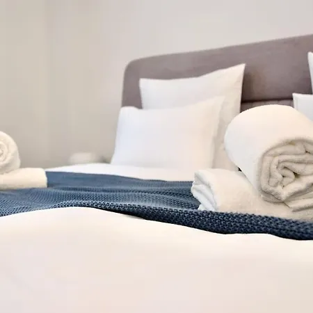 Premium By Hi5- Roekk Szilard 3 Bedroom Budapest