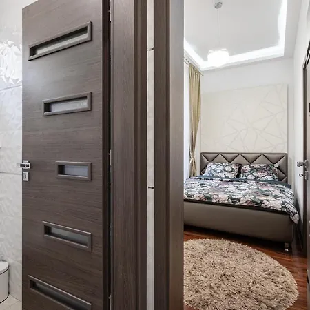 Centrum Opera Luxury With Free Garage