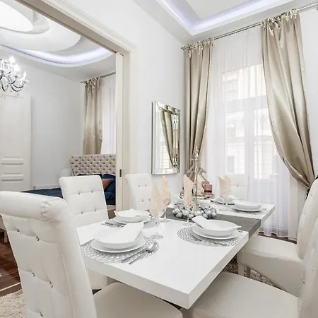 Apartment Opera Balkony Luxury With Free Parking Budapest