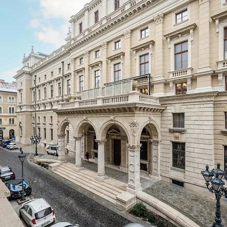 Opera Balkony Luxury With Free Parking Budapest