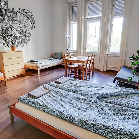 Hostel Pal's And Budapešť