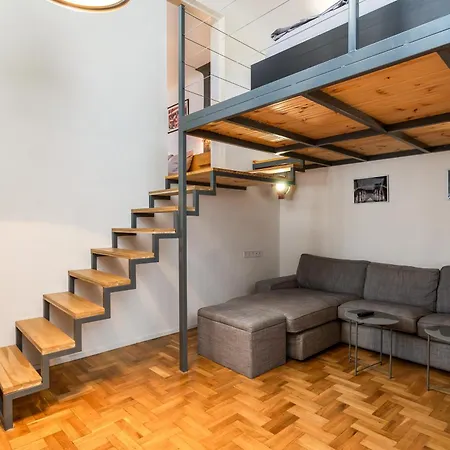 Industrial Westend Apartment