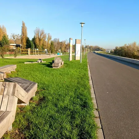 Apartment Kupolavilla-apartment-event House By The Danube River-buda *