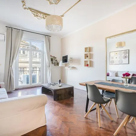 Luxury Basilika Breathless View-need Reservation For Free Parking * Budapest