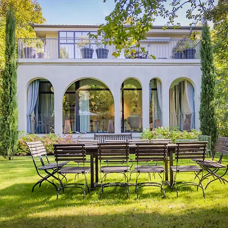 Hotel Bagatelle Gardenhouse *
