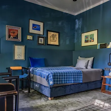 Bagatelle Gardenhouse Hotel