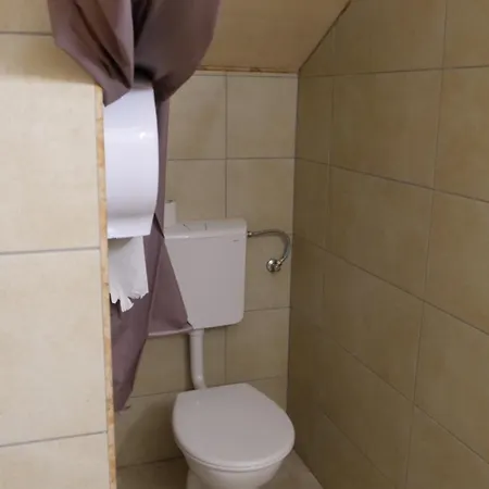 Hotel Attila 2*