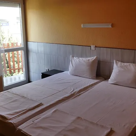 Attila Hotel 2*
