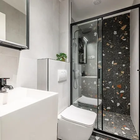 Apartmán Downtown Hegedus 8 *
