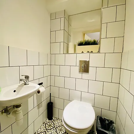 Apartment Cozy Downtown 2br Ground Fl - Piano *
