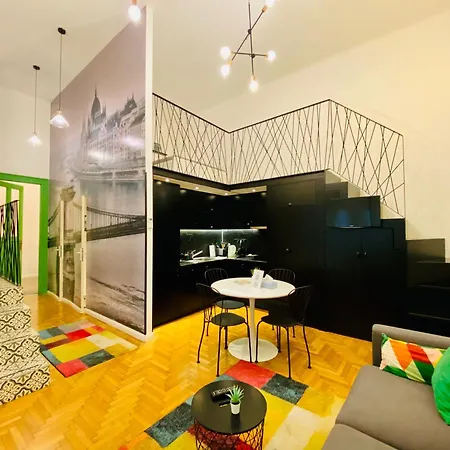 Cozy Downtown 2br Ground Fl - Piano Budapest