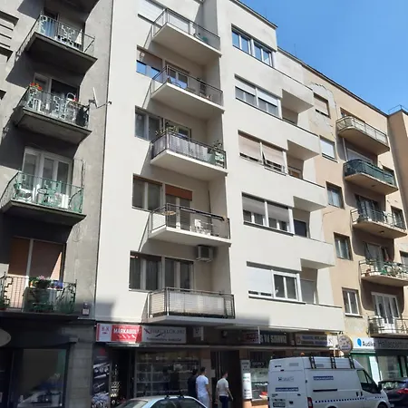 Fornax With Balcony Apartmán Budapešť