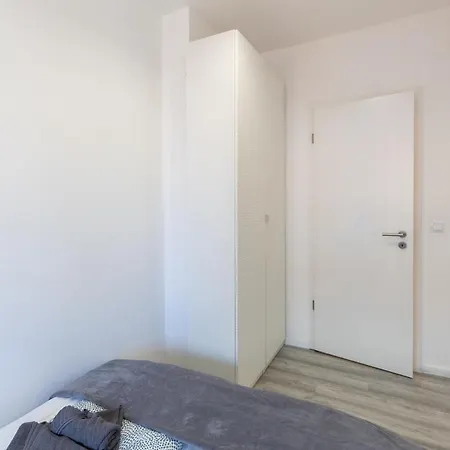 Gems Of - Tiger Eye Apartment