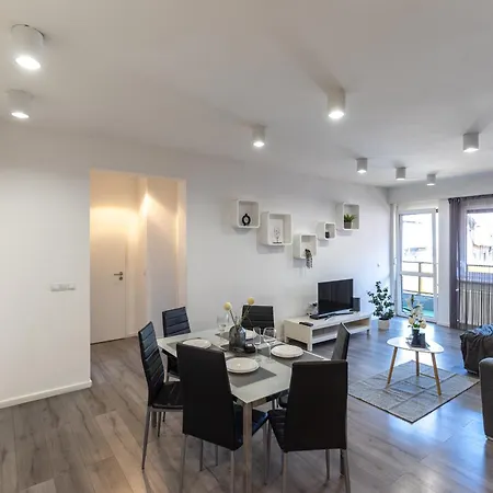 Gems Of - Tiger Eye Apartment *