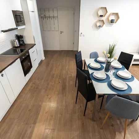 Gems Of - Tiger Eye Apartment *