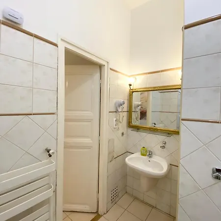 Vaczi Relax Boutique Suits * Budapest