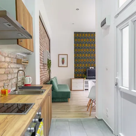 Apartment Central Studio By Stn