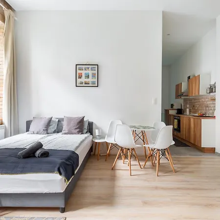 Central Studio By Stn