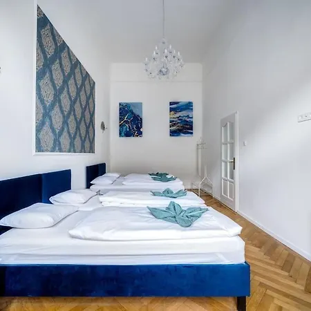 Apartment Andrassy Grandeur With Indoor Parking *