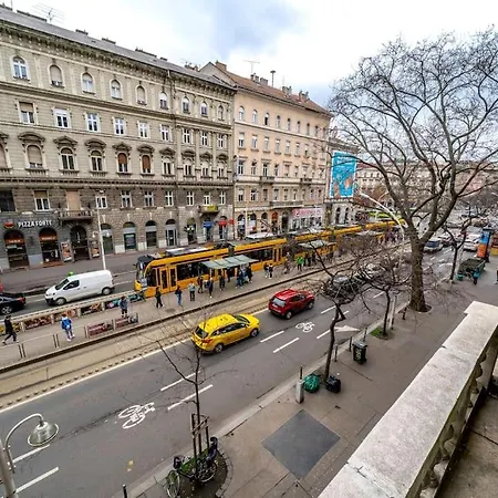 Andrassy Grandeur With Indoor Parking * Budapest