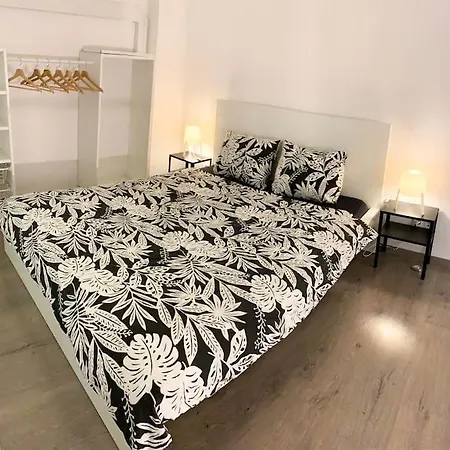 Apartment 57 Steps From The Basilica Budapest