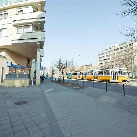 Apartman Bright And Homey Ac Near The Center Budapest