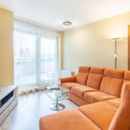 Jacuzzi On Terrace - Unique Apartment Budapest