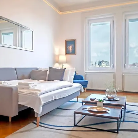Apartament Chic Flat With River View