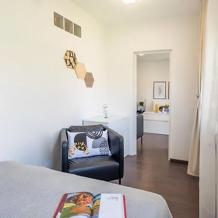 Appartement Sunny Balcony - Cute And Cozy Boedapest