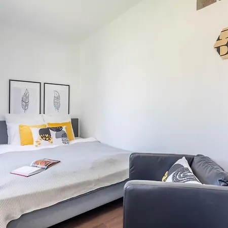 Sunny Balcony - Cute And Cozy * Boedapest