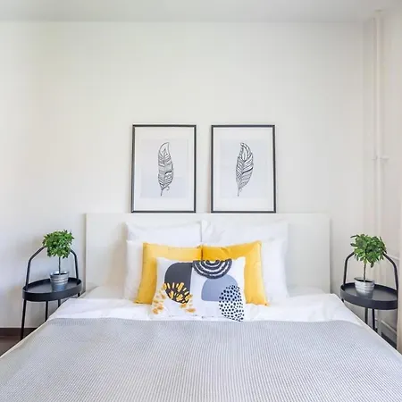 Sunny Balcony - Cute And Cozy Boedapest