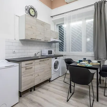 New And Convenient Apartment *