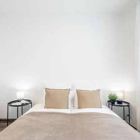 Apartman Balcony - Easy Parking - Comfy *
