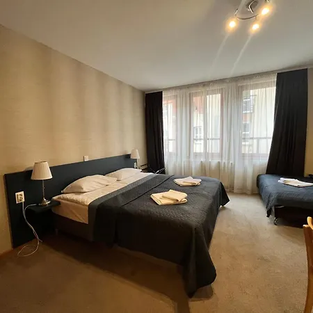 Corvin Aparthotel *
