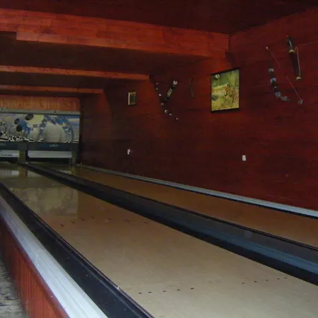 Williams Village Bowling & Country Club