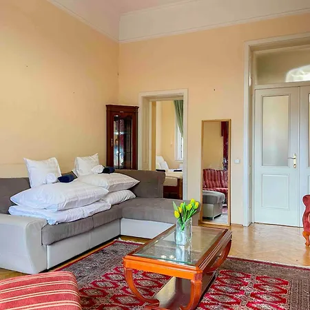 Apartman Spacious Retreat By Puskas Arena