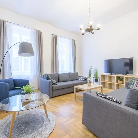 Apartment Seasons Garden Budapest