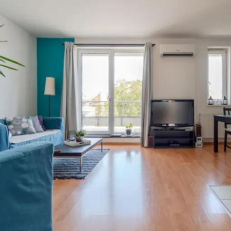 Viola Apartment *