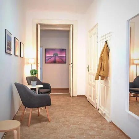 Jozsef Krt 3 Apartment - Near Corvin *