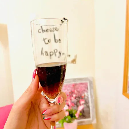 Chloe Ll Apartment