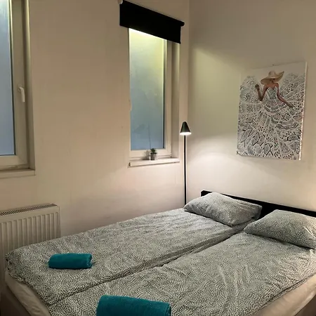 Stylish By The Vigszinhaz Theater Apartment *